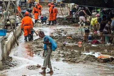 Presidente de Perú ofrece urbanizar terrenos baldíos tras lluvias