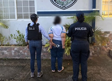 Aprehenden a mujer que se hacía pasar por arquitecta vinculada a supuesto proyecto del Metro