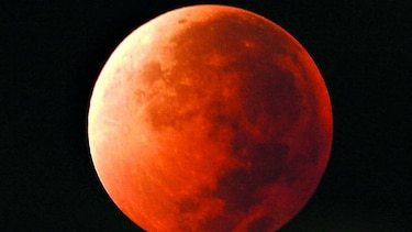 La Luna ofrecerá hoy un triple espectáculo
