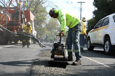 MOP anuncia licitaciones por $474 millones para rehabilitación de vías