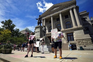 Senado de Indiana aprueba una nueva ley del aborto mucho más restrictiva