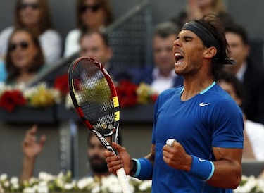 Nadal se corona en Madrid tras lesión de Nishikori
