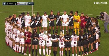 Futbolistas detienen juego en protesta por abusos sexuales en la liga estadounidense