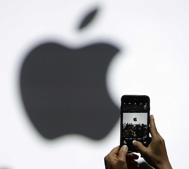 Apple ofrecerá 'software' para beneficiar a iPhone viejos