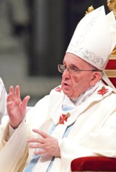 Papa dona $5 millones para cubrir deudas de la JMJ