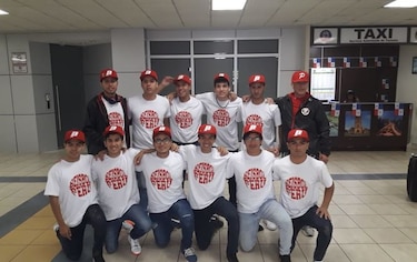 Peloteros peruanos llegan para el Premundial Sub-18