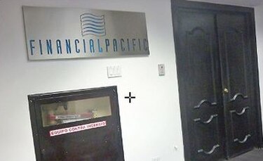 Acumulan casos de Financial Pacific