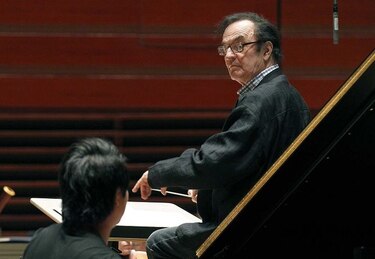 Investigan en Canadá a director de orquesta suizo por acoso sexual