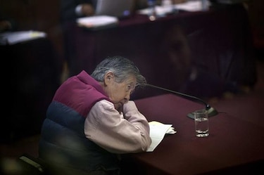 Expresidente Alberto Fujimori vuelve a prisión tras pasar un día hospitalizado