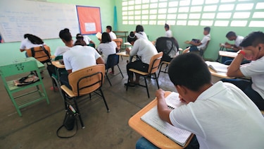 Beca universal es extendida para escuelas particulares