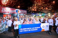 Con más de 400 participantes, delegación de Banco General se luce en el Desfile de las Mil Polleras