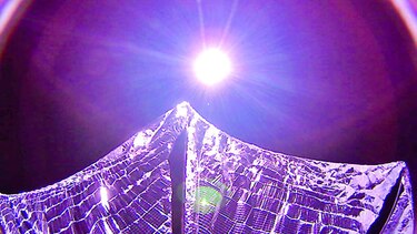Exitosa prueba de vela solar en el espacio