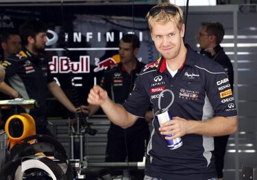 Vettel, a 60 vueltas de ganar en la India su cuarto Mundial