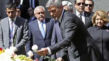 George Clooney asiste a ceremonia por masacre de armenios
