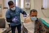 La vacuna protege pero genera dudas sobre la inmunidad en Israel