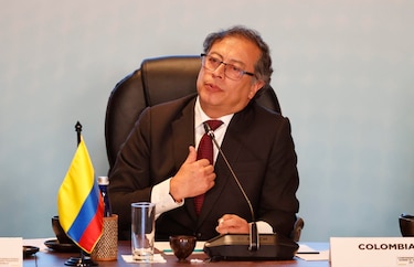 Petro renueva gran parte de su gabinete para conjurar crisis por las reformas