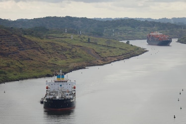Suiza se adhiere al Tratado de Neutralidad del Canal de Panamá