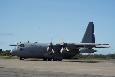 Hallan restos de un avión en la zona donde desapareció la aeronave militar chilena