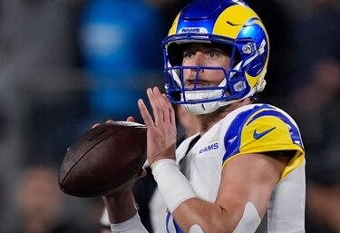 Rams se deshace de Panthers y avanza a la ronda divisional