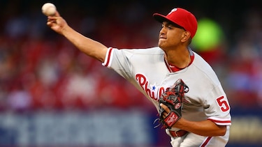 Los Filis vuelven a subir al panameño Severino González