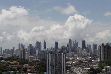 Inversores ven positivo que Panamá contrate a Bloomberg para colocar deuda