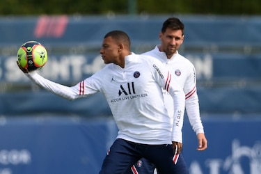 Tras Messi y Cristiano Ronaldo, Mbappé anima las últimas horas del mercado