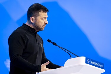Zelenski confirma que Ucrania acepta propuesta de tregua impulsada por Estados Unidos