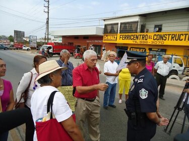 Jubilados herreranos exigen el pago de décimos atrasados