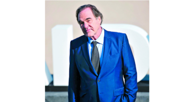 Stone presenta ‘Snowden’