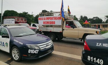 Organizaciones gremiales realizan caravana para pedir una ‘real activación económica’ en Los Santos