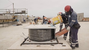 Qué puede aprender Venezuela de Chile, Japón y otros países que construyen edificios ‘sobre patines’ para resistir terremotos