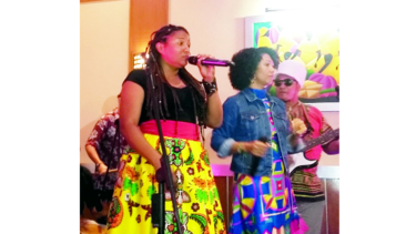 Afrodisíaco trabajará en su primer disco