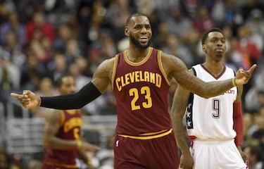 LeBron James dice haber perdido el respeto por Phil Jackson