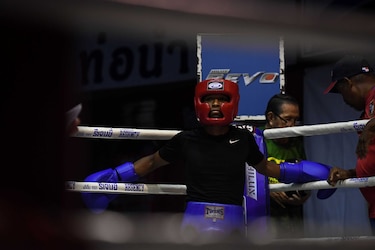 Un boxeador tailandés puede igualar a Mayweather; un panameño su rival