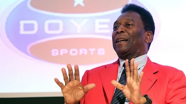 Pelé sigue mejorando y no presenta señales de infección