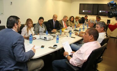 Instalan comité organizador