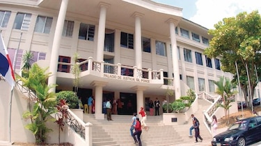 Corte mantiene abierta pesquisa por tierras de Universidad de Panamá