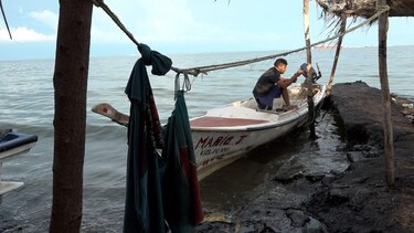 ‘Mi esposa me dice que busque otro trabajo’: pescadores venezolanos temen por ataques de Estados Unidos a sus embarcaciones