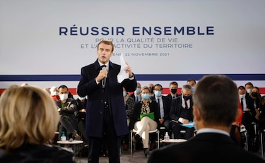 Macron llama a la calma ante la situación ‘explosiva’ en Guadalupe por obligación de vacunarse
