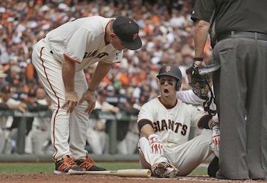 Gigantes ganan, pero Posey sufre pelotazo en la cabeza