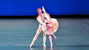 Líder del Ballet NY es acusado