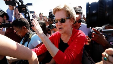 Elizabeth Warren adelanta a Joe Biden en la carrera presidencial demócrata