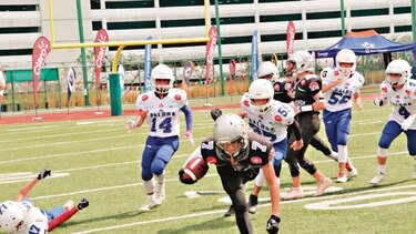 Los líderes comienzan con paso firme en la liga Kiwanis