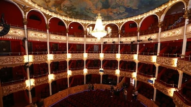 Presidente Cortizo ‘reabre’ las puertas del Teatro Nacional