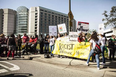Violenta protesta contra Trump cerca de San Francisco