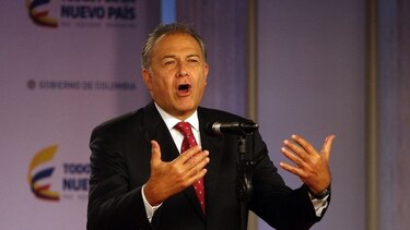 Más de la mitad de localidades de  Colombia  están minadas, dice negociador de paz