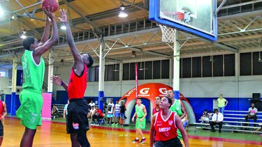 Semifinales en el baloncesto Kiwanis
