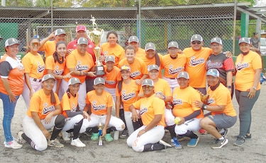 Los Santos conquistó el título en el Torneo Nacional Femenino de Softbol