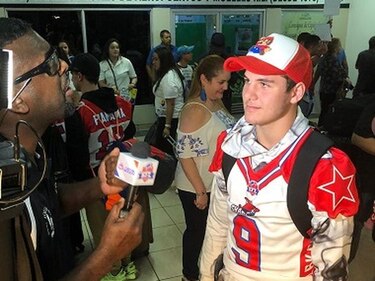 Regresan triunfantes los Panamá Sharks de gira en Estados Unidos