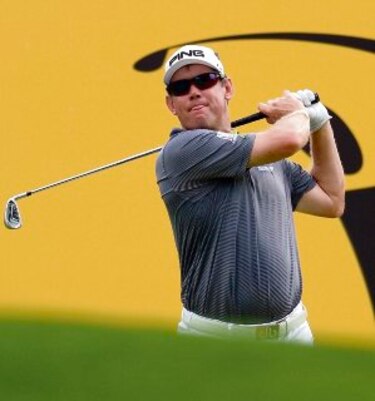 Westwood lidera en Malasia con cuatro golpes de ventaja